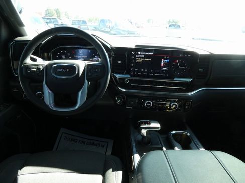 Certified 2025 GMC Sierra 1500 Elevation w/ Preferred Package image 18