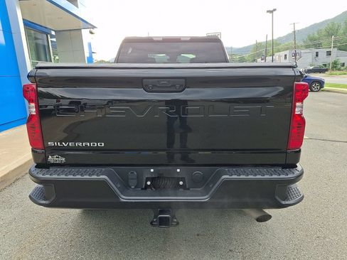 Used 2024 Chevrolet Silverado 3500 W/T AWD/4WD image 5