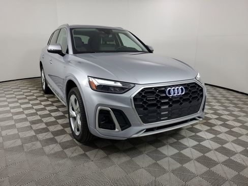 Certified 2024 Audi Q5 2.0T Premium Plus image 2