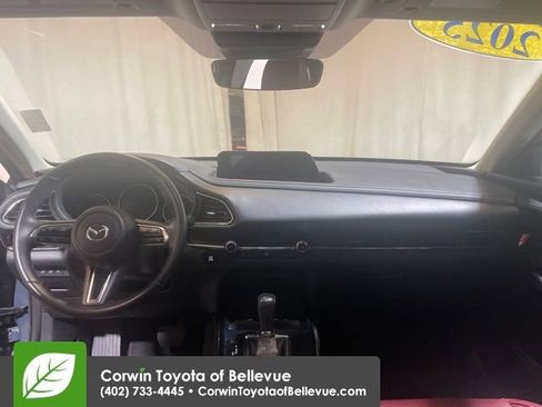 Used 2025 MAZDA CX-30 AWD 2.5 S w/ Preferred Package image 12