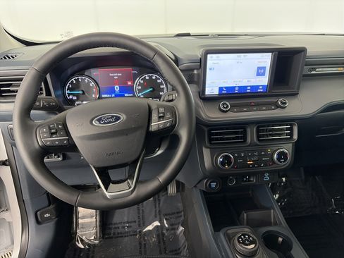 Used 2024 Ford Maverick Lariat w/ Black Appearance Package AWD/4WD image 3