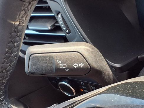 Used 2024 Ford Escape Active w/ Tech Pack #2 AWD/4WD image 18