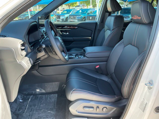 New 2026 Honda Pilot TrailSport image 13
