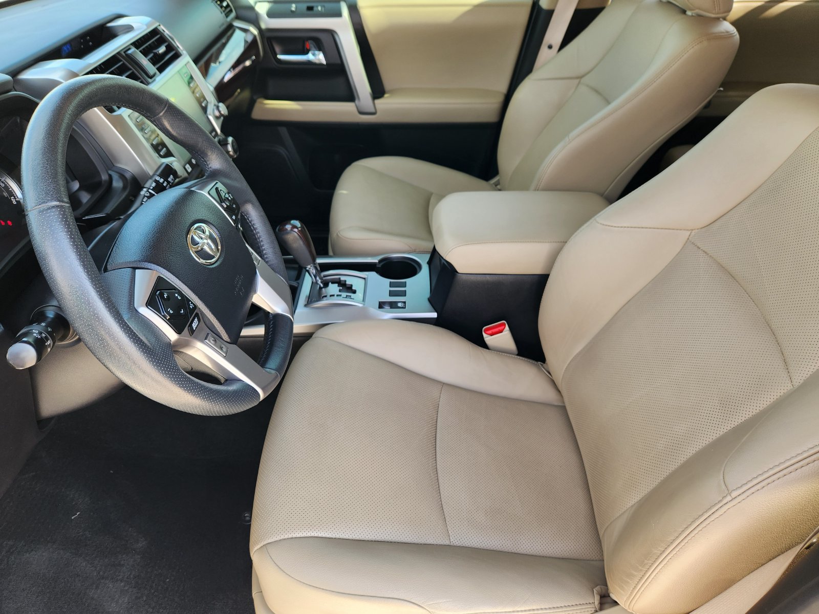 Used 2020 Toyota 4Runner Limited RWD image 15