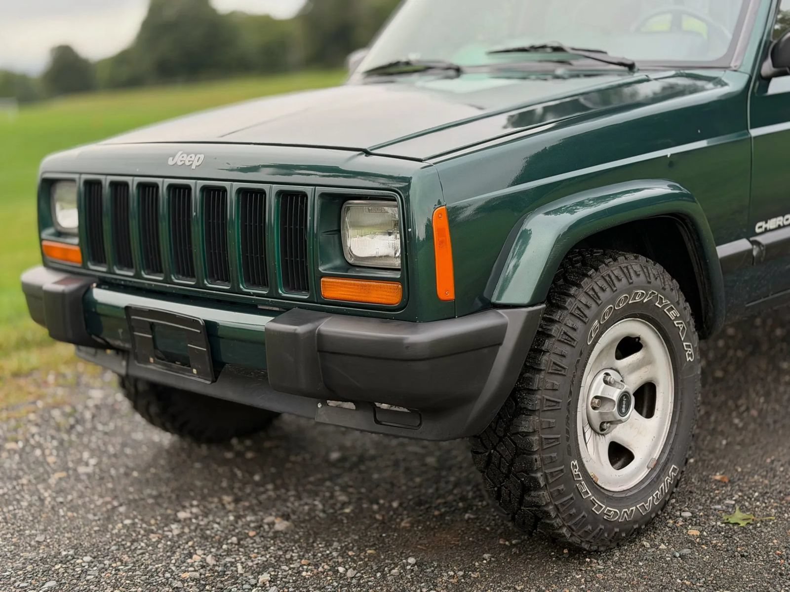 Used 1999 Jeep Cherokee 4WD 4-Door image 22