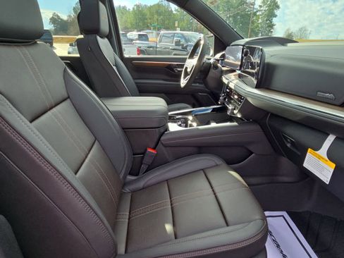 New 2026 Chevrolet Suburban High Country AWD/4WD image 52