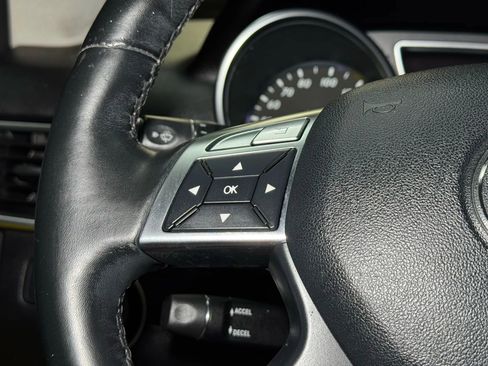 Used 2013 Mercedes-Benz ML 350 BlueTEC 4MATIC image 50