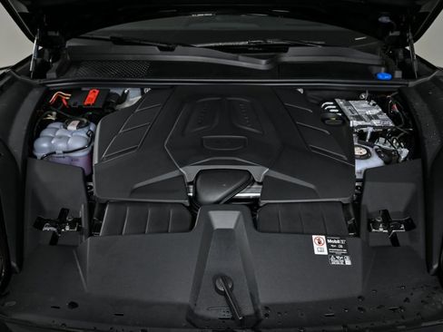 New 2025 Porsche Cayenne S image 35