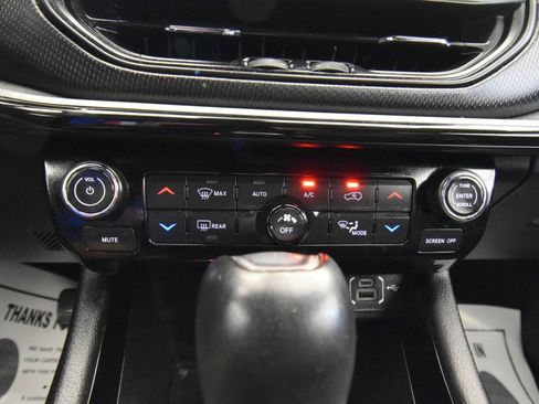 Used 2024 Jeep Compass Trailhawk AWD/4WD image 23