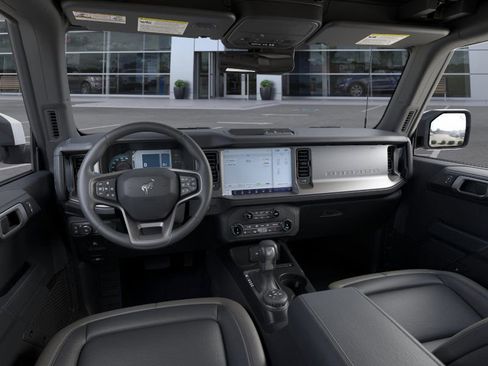 New 2025 Ford Bronco Outer Banks image 9