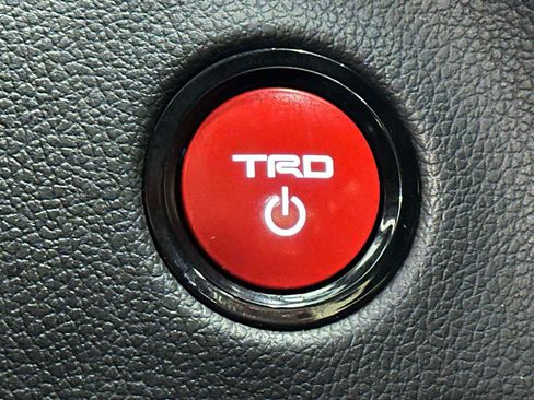Used 2025 Toyota Tundra TRD Pro AWD/4WD image 19