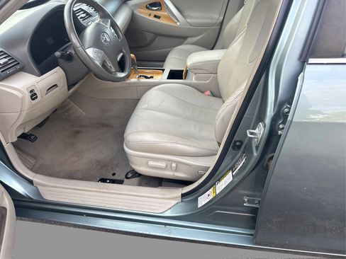 Used 2007 Toyota Camry XLE FWD image 10