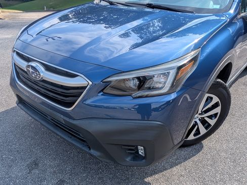Used 2022 Subaru Outback Premium AWD/4WD image 13