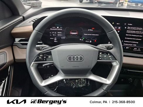 Used 2025 Audi Q6 e-tron Premium w/ Convenience Package image 21