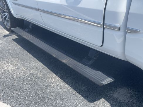 Used 2025 RAM 1500 Tungsten AWD/4WD image 36