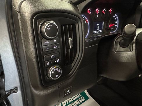 Used 2019 Chevrolet Silverado 1500 Custom w/ Custom Value Package AWD/4WD image 15