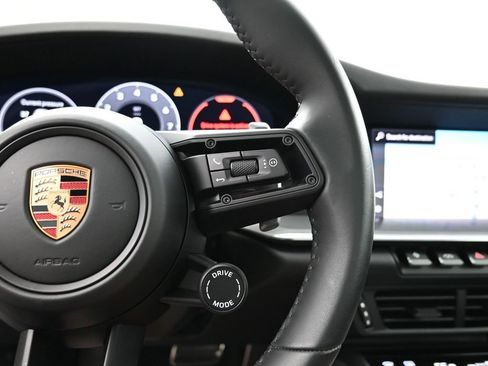 Used 2025 Porsche 911 Carrera image 22