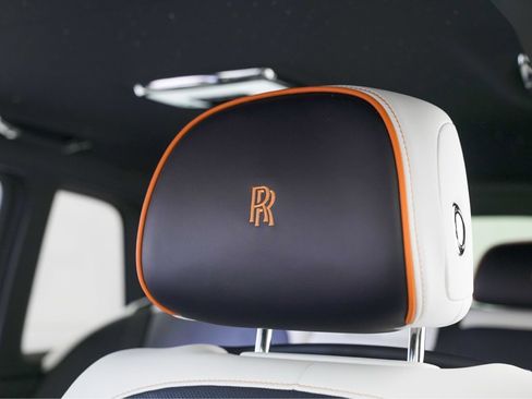 New 2026 Rolls-Royce Cullinan Black Badge image 17