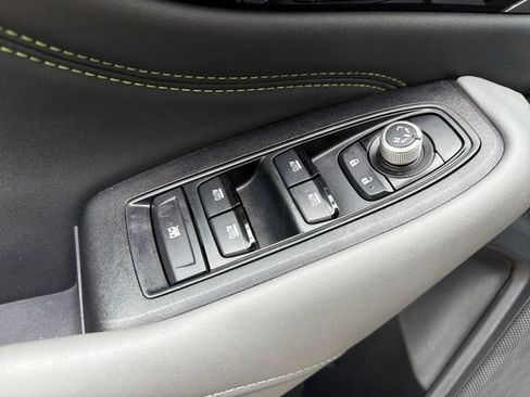 Used 2025 Subaru Outback Onyx Edition AWD/4WD image 13