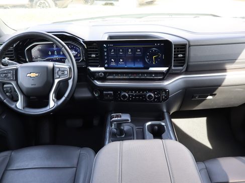 Used 2023 Chevrolet Silverado 1500 LTZ AWD/4WD image 18