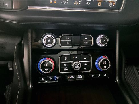 Used 2023 GMC Yukon Denali Ultimate AWD/4WD image 63