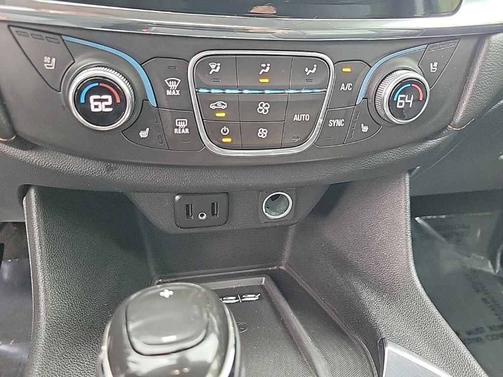 Used 2018 Chevrolet Traverse Premier w/ Redline Edition AWD/4WD image 26