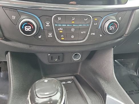 Used 2018 Chevrolet Traverse Premier w/ Redline Edition AWD/4WD image 26