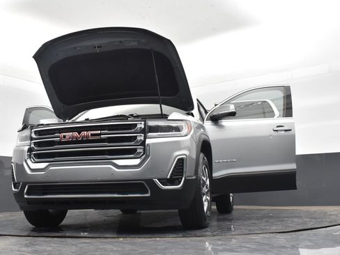 Used 2023 GMC Acadia SLT FWD image 38