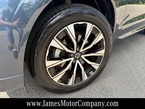 Used 2024 Volvo XC60 B5 Plus w/ Protection Package Premier AWD/4WD image 2