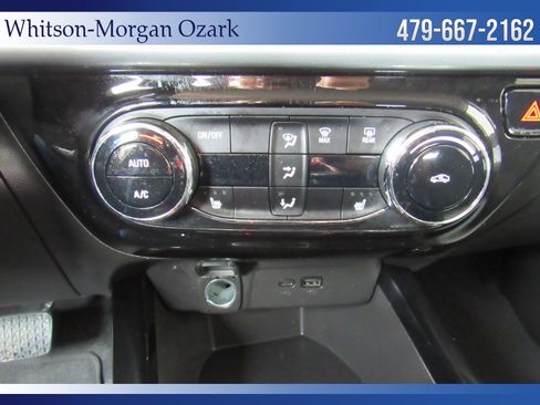 Used 2024 Chevrolet Trax LT w/ Driver Confidence Package FWD image 41