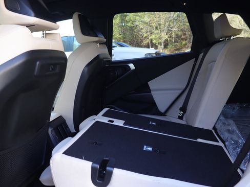 Used 2025 BMW X3 xDrive30i w/ Premium Package image 13