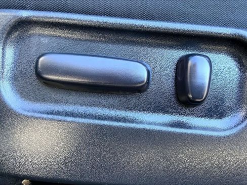 Used 2023 Toyota Tacoma TRD Sport w/ Technology Package image 34