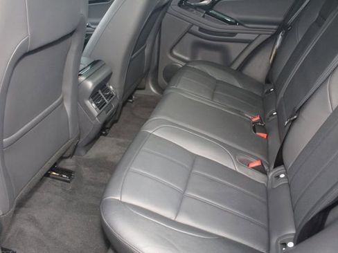 Used 2022 Land Rover Range Rover Evoque R-Dynamic S image 5