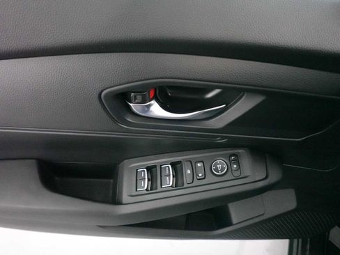 Used 2023 Honda Accord LX image 11