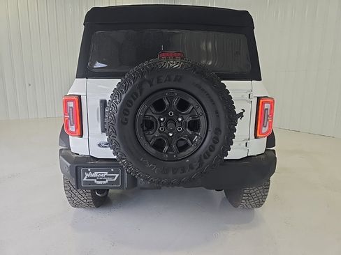 Used 2024 Ford Bronco Wildtrak image 7