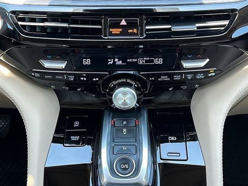 Used 2023 Acura MDX SH-AWD w/ Advance Package image 39