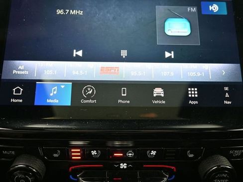 Used 2024 Jeep Grand Cherokee L Limited w/ Luxury Tech Group II image 36