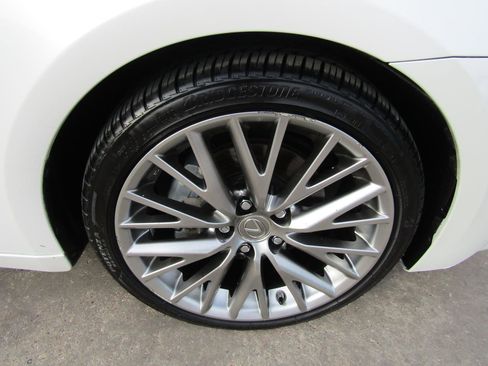 Used 2014 Lexus IS 250 4dr Sport Sdn Auto RWD w/ Navigation Package image 7