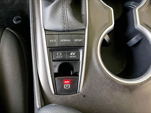 Certified 2023 Toyota Camry LE image 66