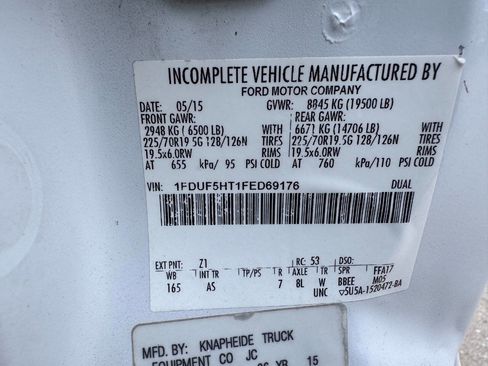 Used 2015 Ford F550 4x4 Regular Cab Super Duty image 11