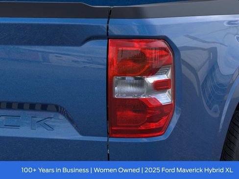 New 2025 Ford Maverick XL image 24