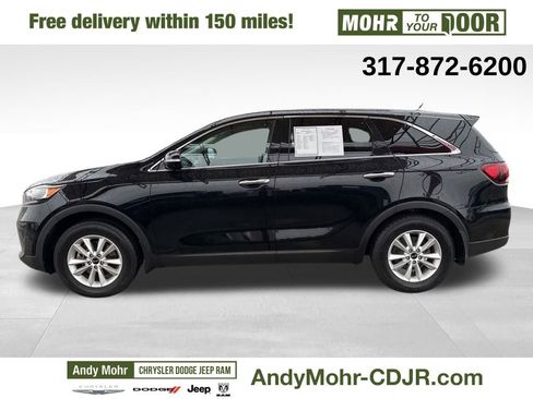 Used 2019 Kia Sorento LX image 4