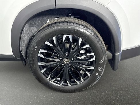 New 2026 Nissan Rogue SV FWD image 31