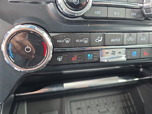 New 2025 Ford F150 Lariat w/ Equipment Group 501A Mid image 18