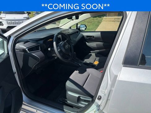 Used 2024 Toyota Corolla LE FWD image 12
