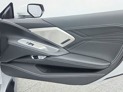 Used 2023 Chevrolet Corvette Z06 RWD image 26