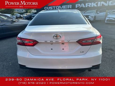 Used 2019 Toyota Camry L image 6
