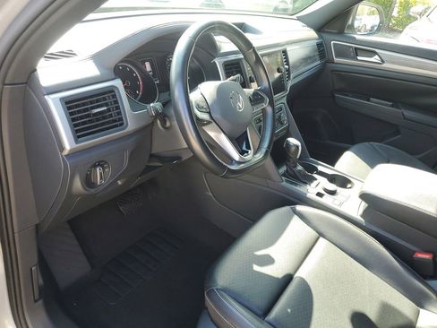 Used 2020 Volkswagen Atlas Cross Sport SE w/ Panoramic Sunroof Package AWD/4WD image 21