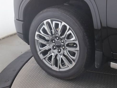 Used 2026 GMC Sierra 1500 Denali Ultimate AWD/4WD image 13