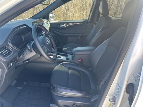 Used 2025 Ford Escape ST-Line w/ Tech Pack #1 image 14